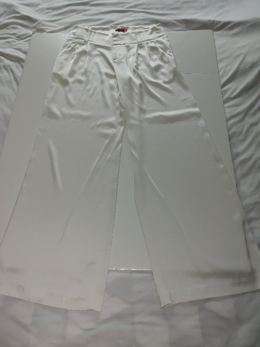 ALICE+OLIVIA Woman's Mid Rise Wide Hem Pants Size 10 NWOT